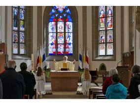 Festgottesdienst für die Kommunionjubilare an Ostermontag (Foto: Karl-Franz Thiede)